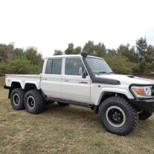 Toyota 6x6 land cruiser