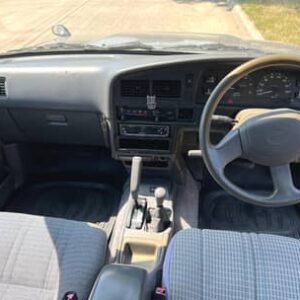 1995 toyota hilux 4x4