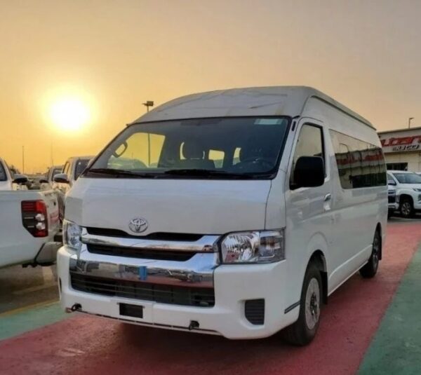 18 seater toyota hiace bus