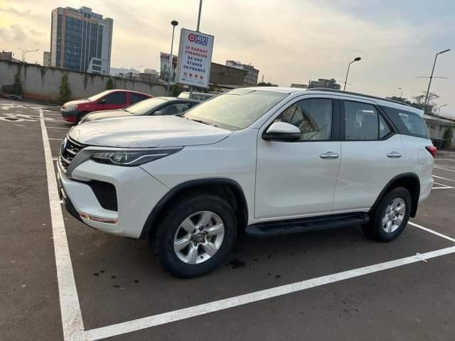 Second Hand Toyota Fortuner for Sale