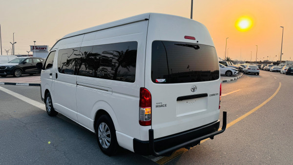 Toyota Hiace 2014