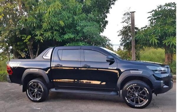 2022 TOYOTA HILUX 2.4 REVO ROCCO DOUBLE CAB