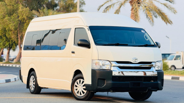 Toyota Hiace 2014