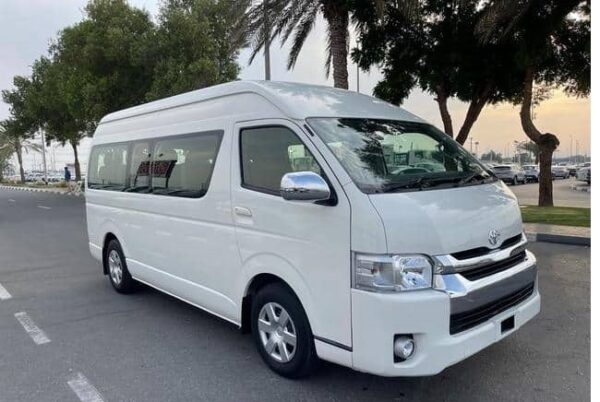 Toyota hiace commuter