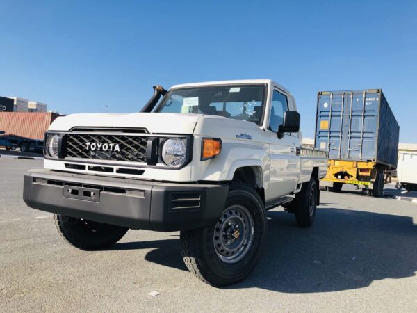 Toyota Land Cruiser 79 SC 4.0P