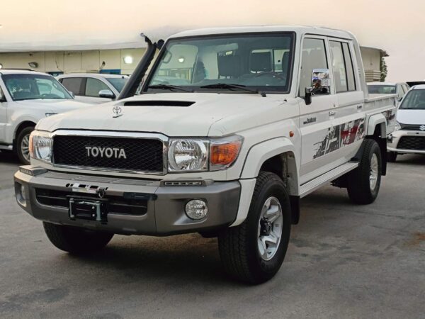 Toyota Land Cruiser LC 79 Double Cabin 4.5D