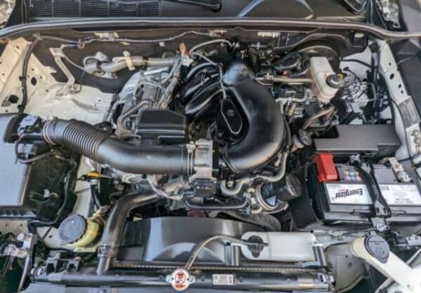 2021 TOYOTA HILUX 4.0L PETROL ENGINE