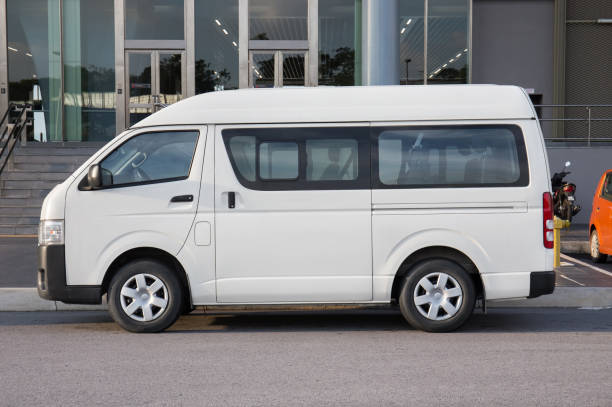 Toyota Hiace Diesel vs. Petrol